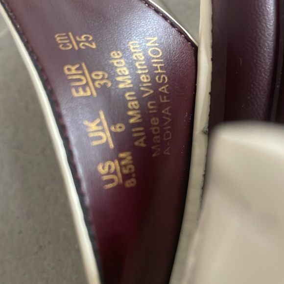 Sarto pumps open heel in ivory nwt - Picture 5 of 17